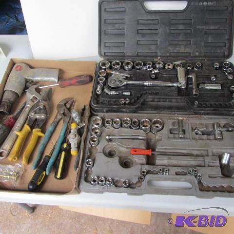 lot 24 image: Air Chisel, Snips, Tools