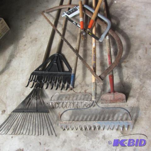 lot 245 image: Garden, Lawn Tools