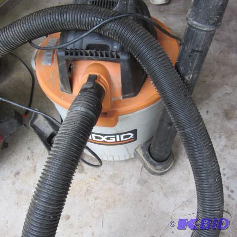 lot 249 image: Ridgid Vac