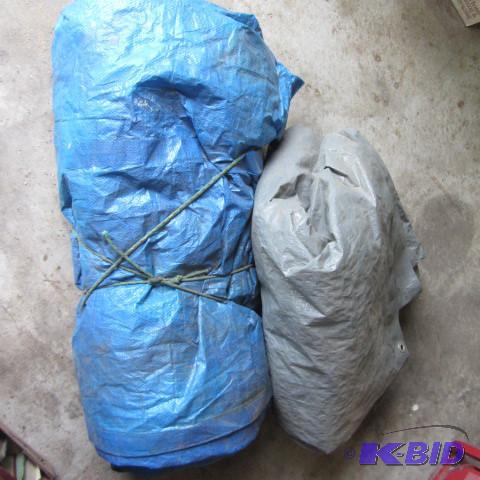 lot 255 image: Tarps