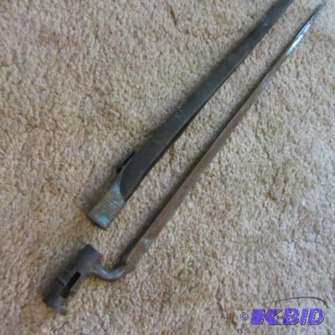 lot 283 image: Socket Bayonet