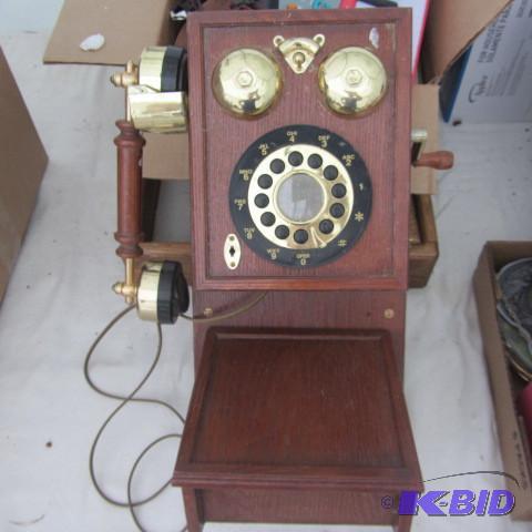 lot 320 image: Wood Wall Phone