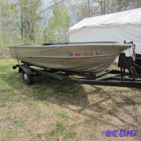 lot 4 image: Fishing Boat