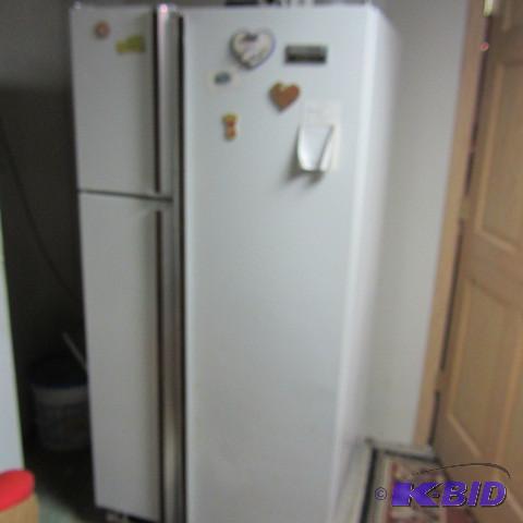 lot 64 image: Refrigerator