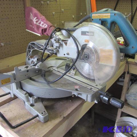 lot 8 image: Compound Sliding Miter