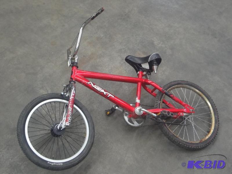 lot 20 image: Next Wipeout Bicycle, Used...
