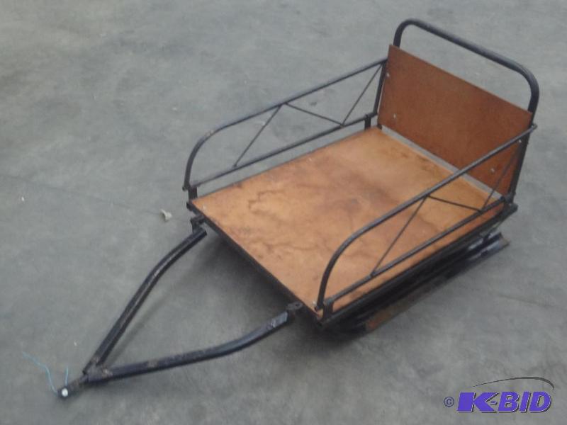 lot 30 image: 24&quotx36" Compactible Steel...