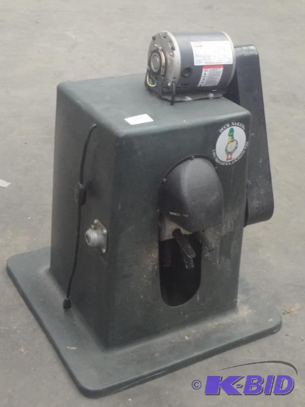 lot 75 image: 120Volt Electric DuckChicken Pluck...