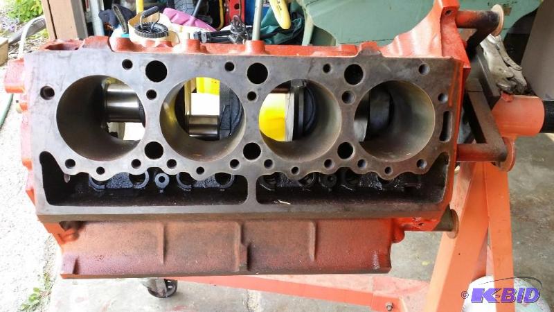 lot 7 image: Diesel Engine Parts