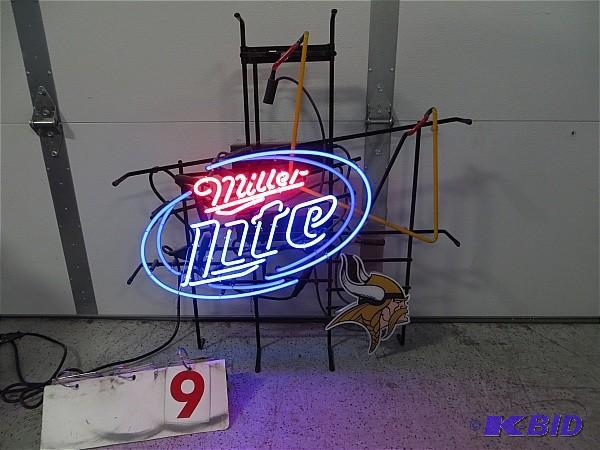 Miller Lite Vikings Neon Sign. Part...
