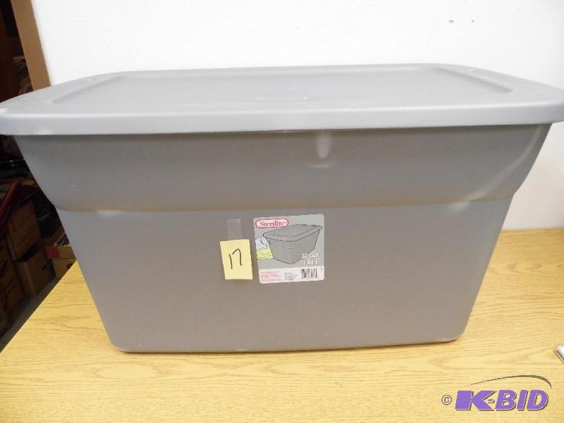 lot 17 image: Sterilite 30 Gallon Tote