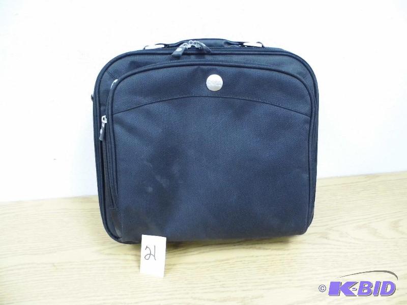 lot 21 image: Dell Laptop Case