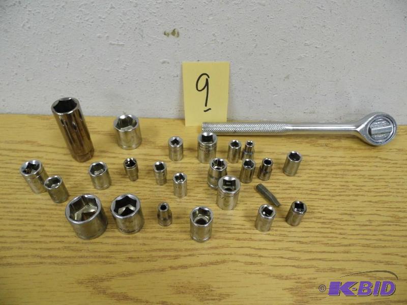 lot 9 image: Socket Wrench