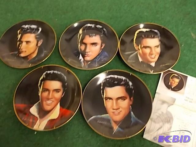 lot 11 image: Set Of 5-Elvis Collector Plates - P...