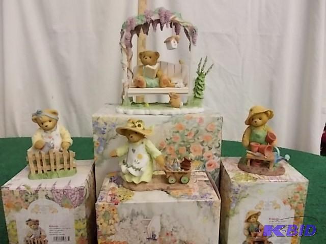 lot 34 image: Lot Of 4 Cherished Teddies Members ...