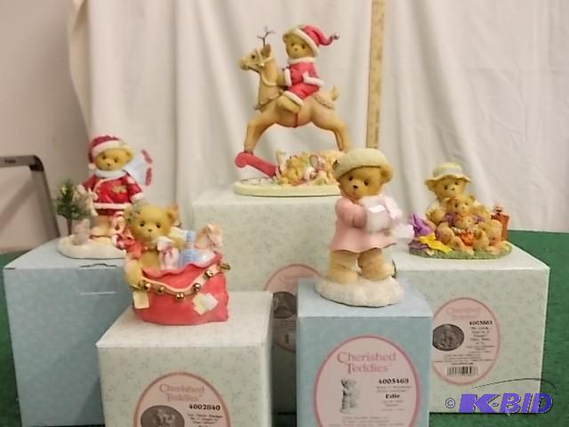 lot 6 image: Lot Of 5 Cherished Teddies 4005479,...