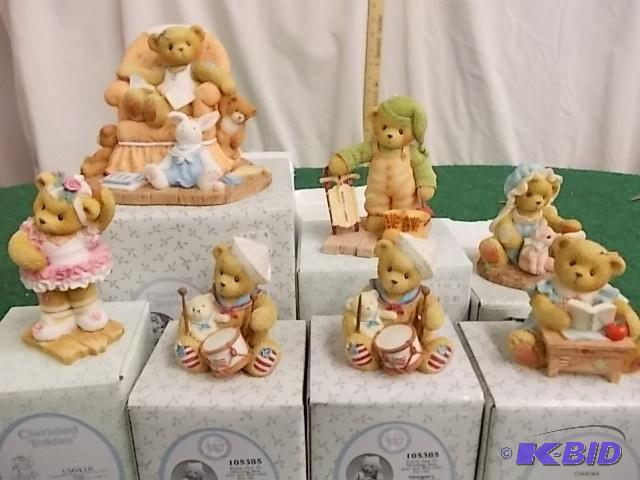 lot 7 image: Lot Of 7 Cherished Teddies 156426A,...