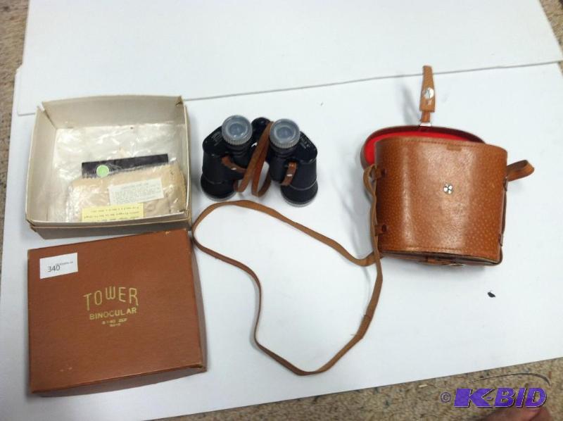 Binoculars with Leather Carrying Ca...