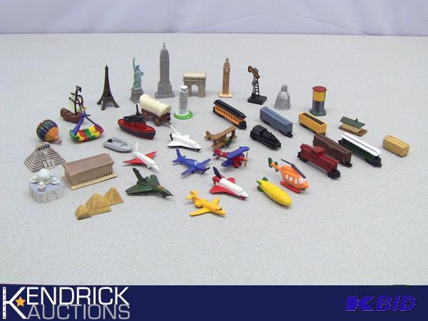 lot 27 image: Safari Ltd. Miniature Trains, Planes, and Famous Structures