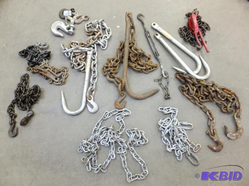 lot 15 image: Chain and Hooks