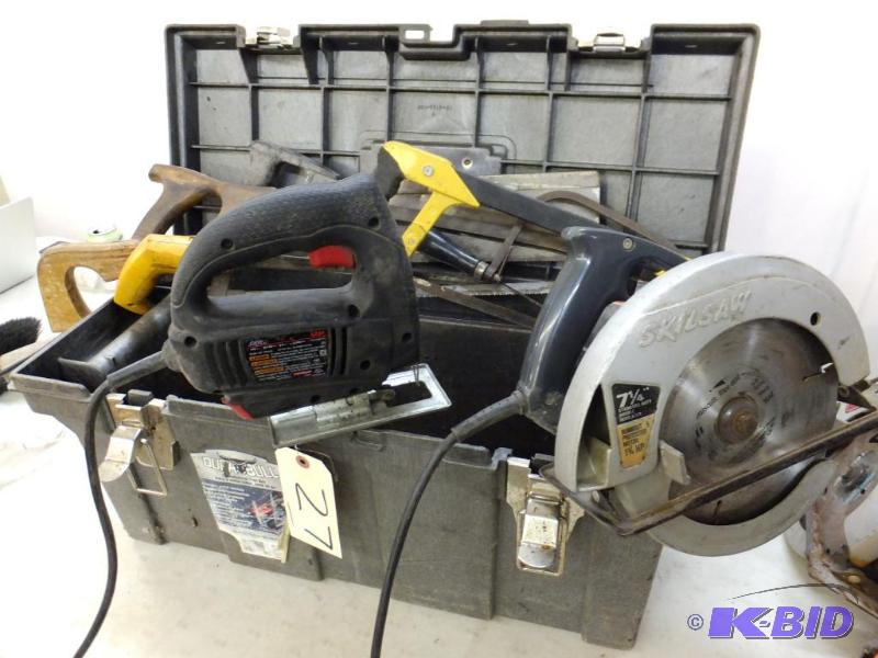 lot 27 image: Saws