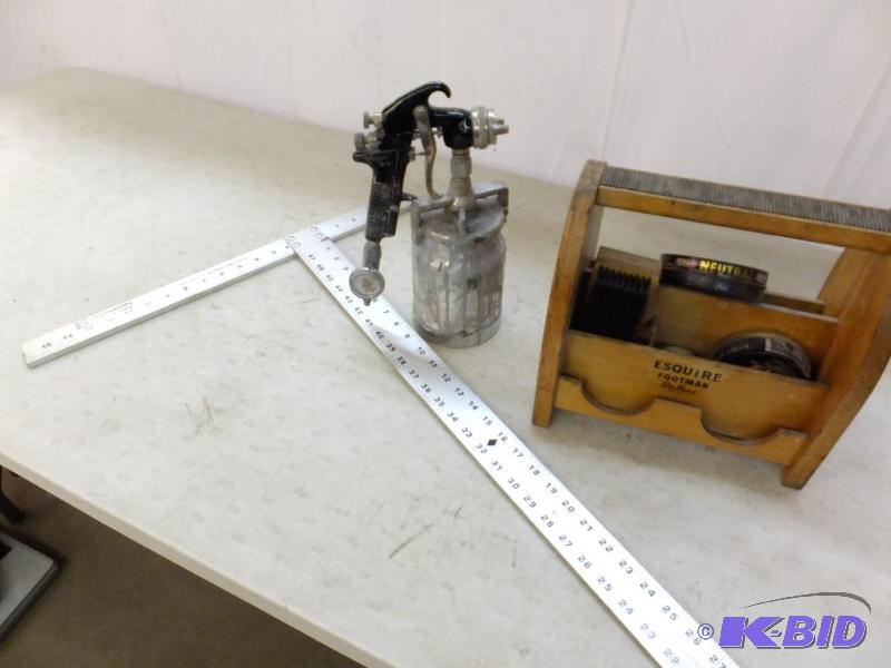 lot 47 image: Tools