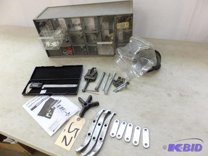lot 52 image: Tools