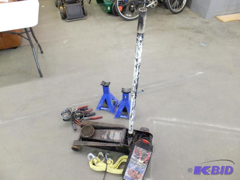 lot 7 image: Garage Essentials