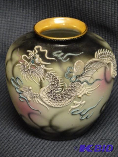 Round Vase, 5&quotH, no chips...
