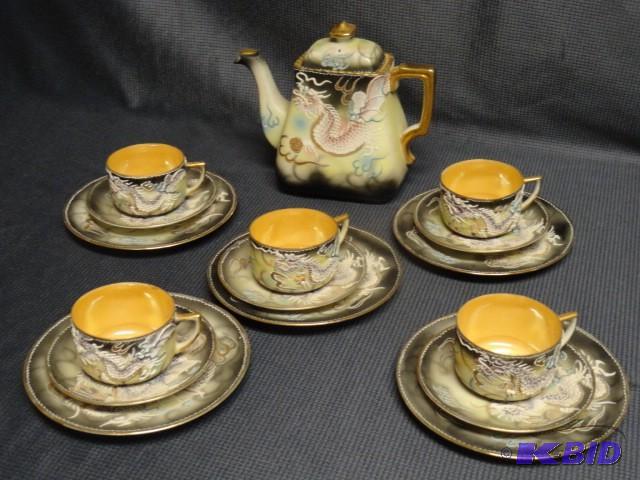 Tea set Tea pot, 7 34&quotH (has...