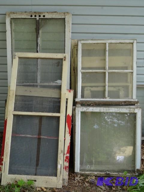 Assortment of windows, various size...