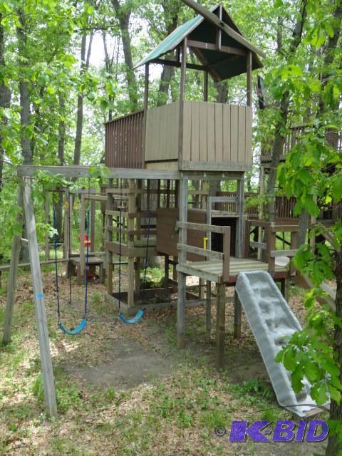 Children outdoor play castlejungle...