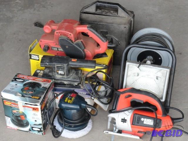 Assortment of shop tools B&ampD t...