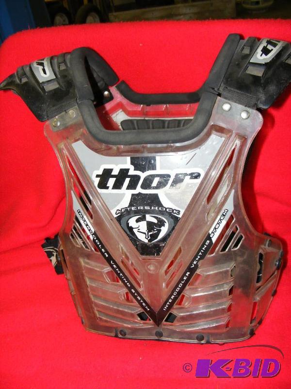 lot 201 image: Thor Aftershock Riding Vest Interco...