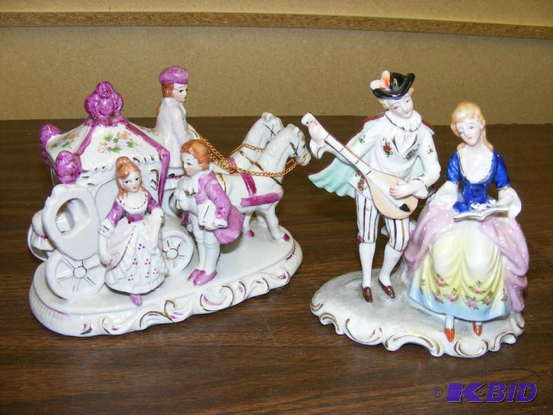 lot 251 image: Made in Japan, Figurines Horse and ...