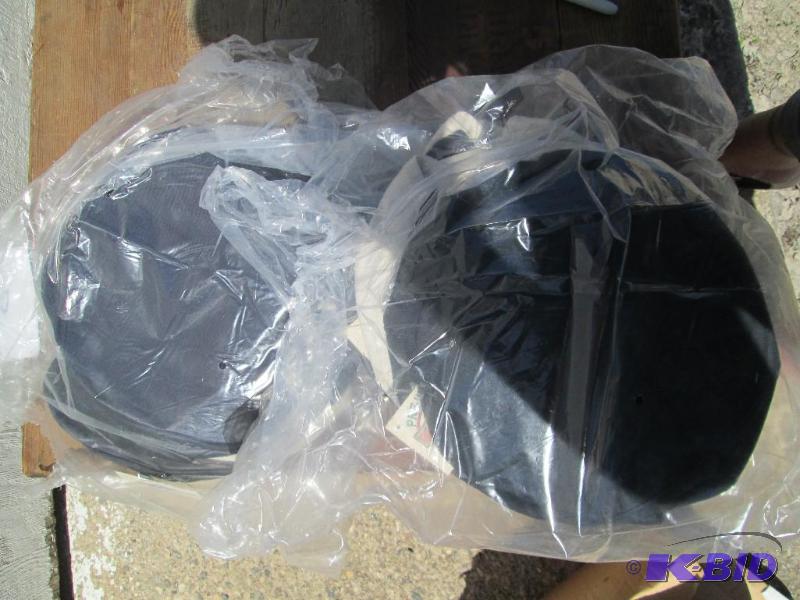 lot 11 image: 2 full packages of mens golf caps....