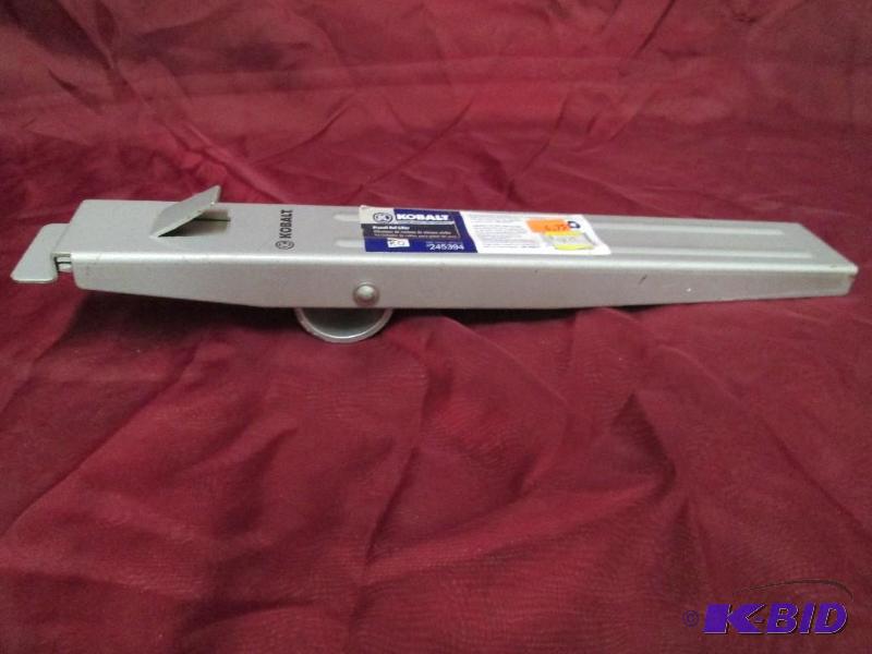 lot 154 image: Kobalt drywall roll lifter -new...