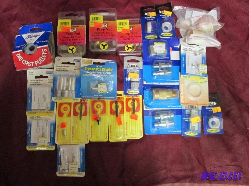 lot 160 image: Lot of miscellaneous adaptors and c...
