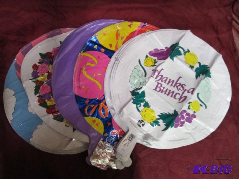 lot 173 image: Lot of 100 assorted mylar balloons....