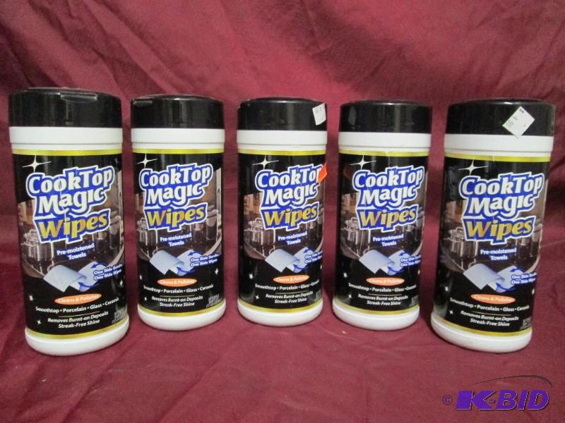 lot 262 image: Lot of 5 cans of CookTop Magic wipe...