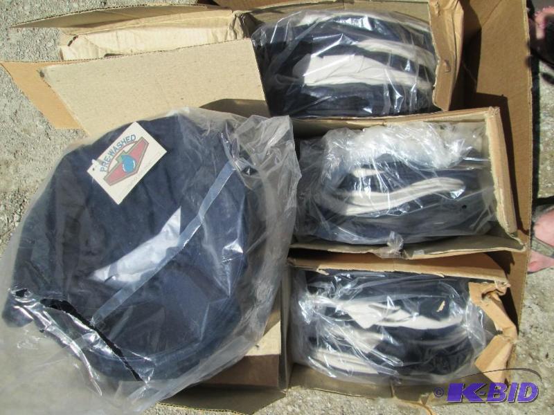 lot 3 image: Large lot of approximately 50 mens...