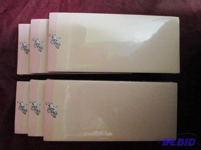 lot 310 image: Lot of 6 packages of Spray Vine d...