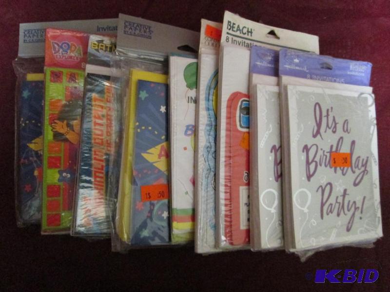 lot 345 image: Lot of 10 assorted birthday party i...