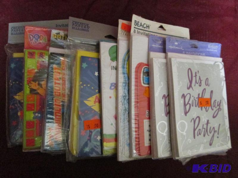 lot 346 image: Lot of 10 assorted birthday party i...