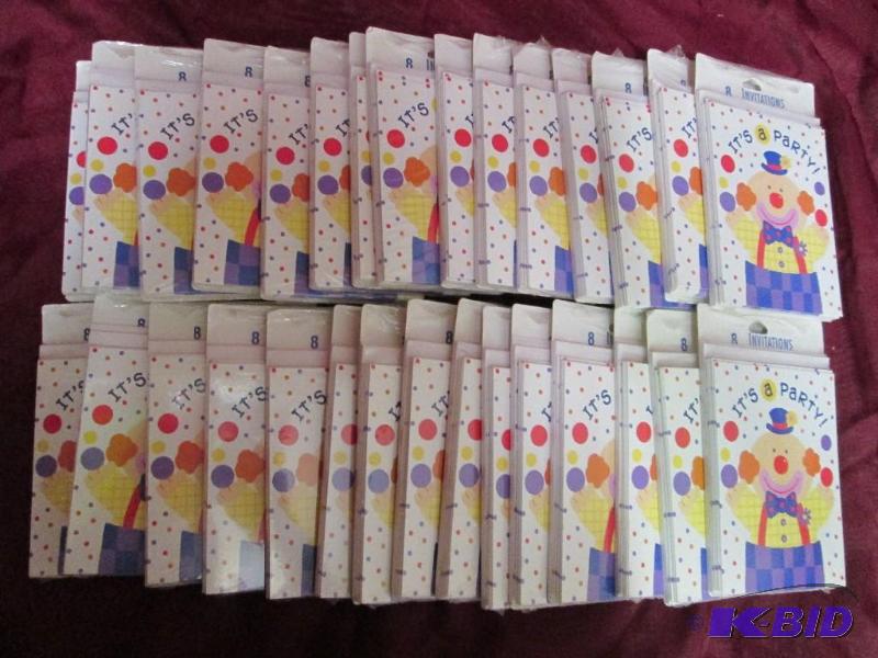 lot 363 image: Lot of 30 packages of party invitat...