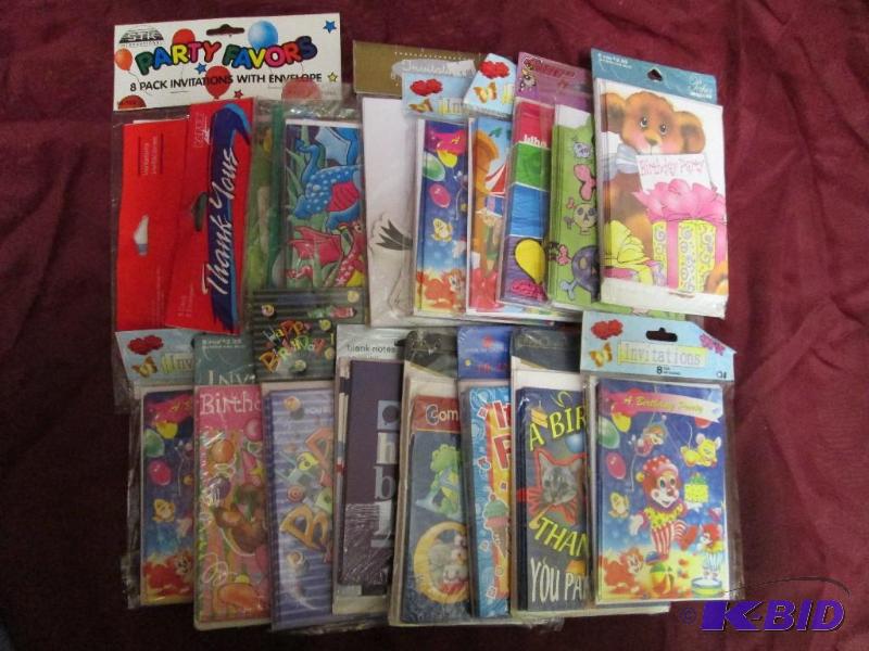 lot 385 image: Lot of approximately 15 assorted ch...