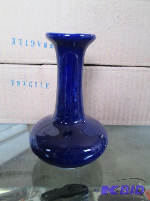 lot 62 image: Lot of 4 cases of small blue bud va...