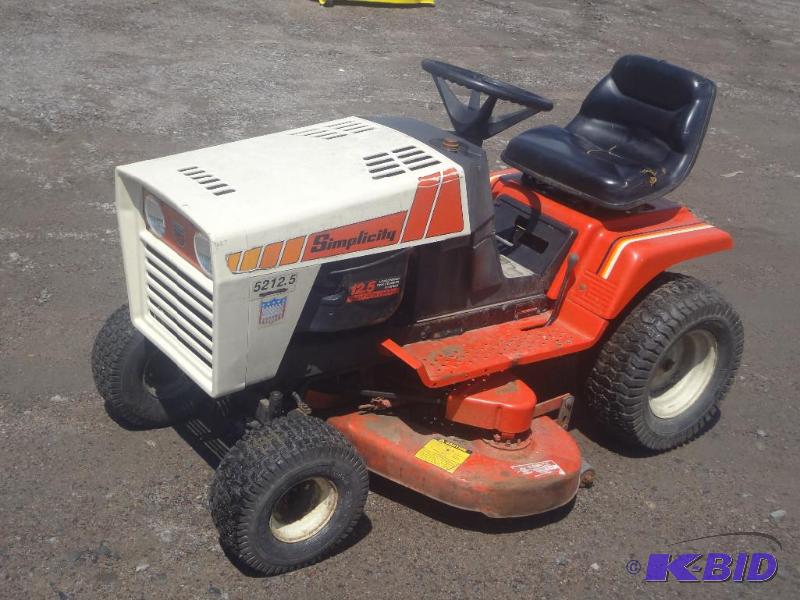 Simplicity 5212.5 Lawn Tractor, 12....
