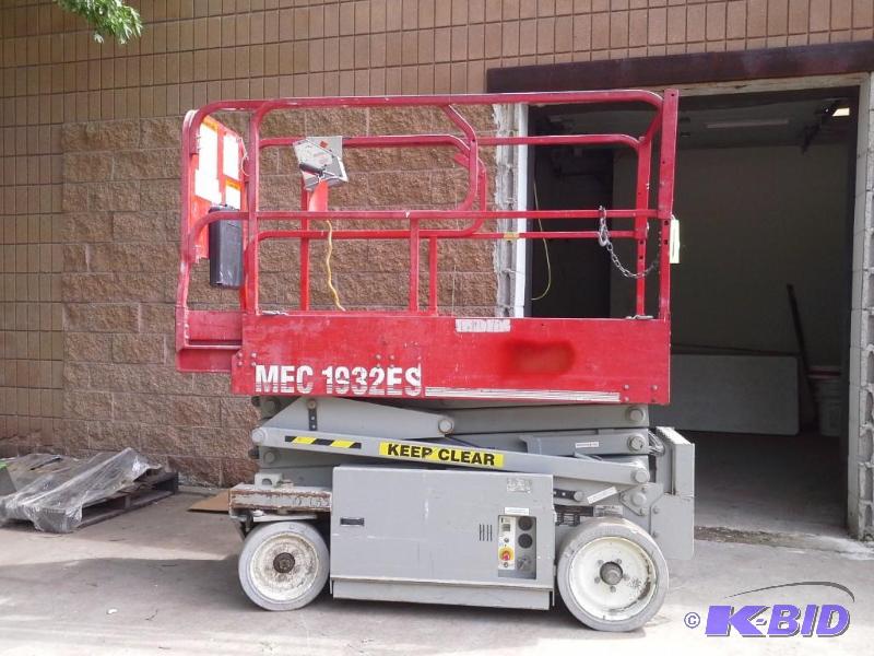 2000 MEC Aerial Platform - Model MEC 1932ES