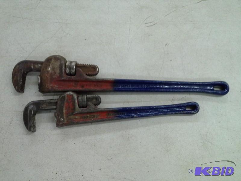 2 Rigid Pipe Wrenches